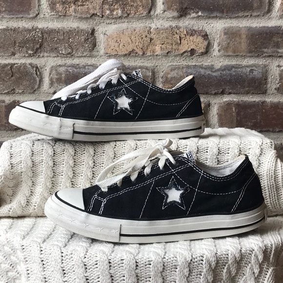 Converse Shoes - Converse On Star